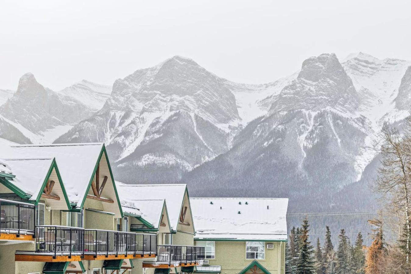 Scenic 2br Haven With Mtn Views Near Dt Banff Holiday home *